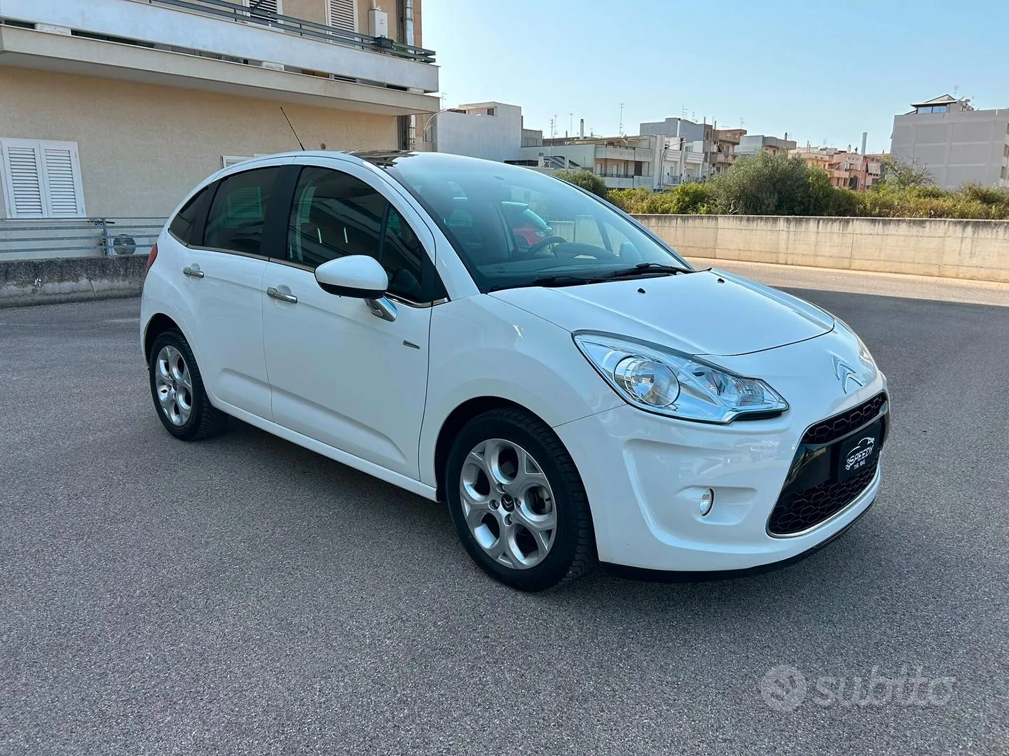 Citroen C3 2011 photo 3