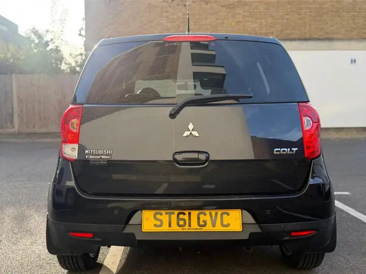 Mitsubishi Colt 2011 photo 5
