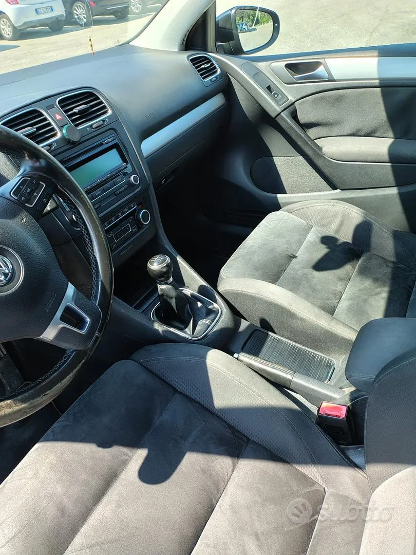 Volkswagen Golf 2009 photo 4
