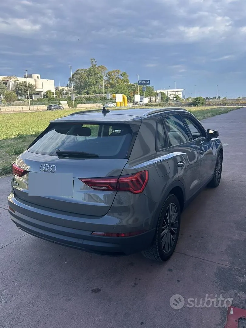 Audi Q3 2021 photo 2