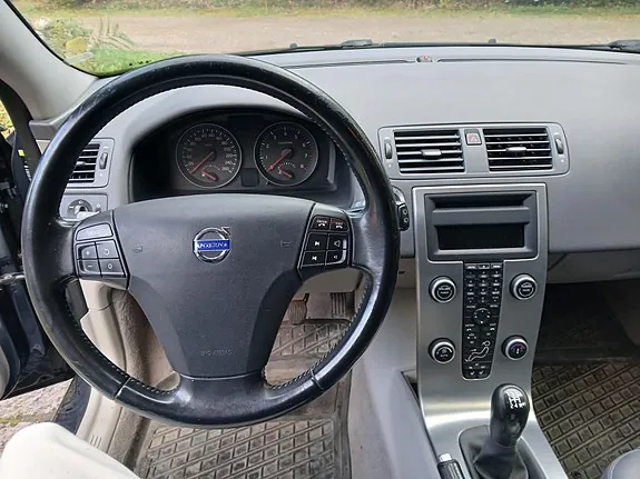 Volvo V50 2009 photo 4