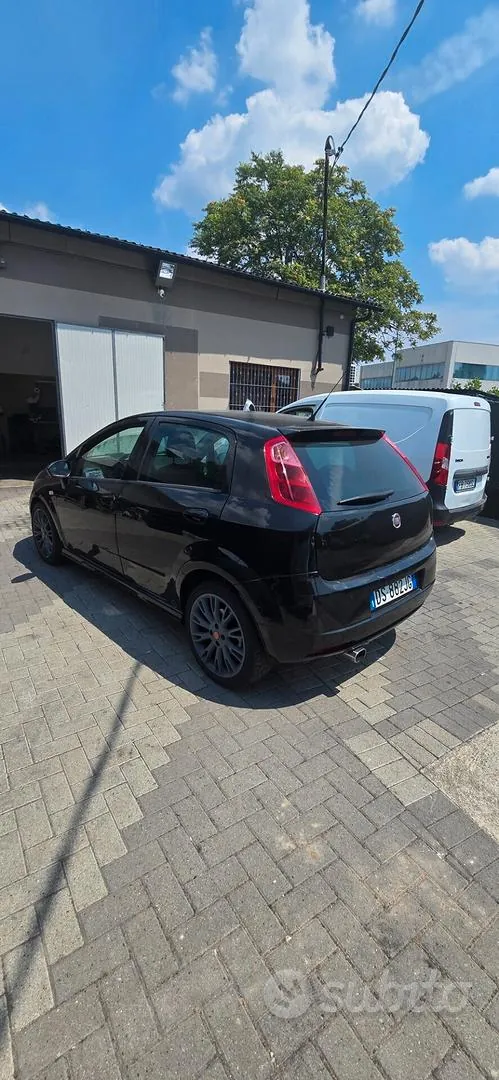 Fiat Grande Punto 2008 photo 5