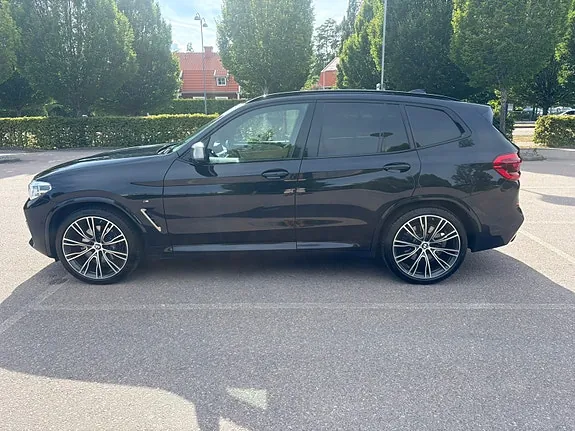 BMW X3 2019 photo 2