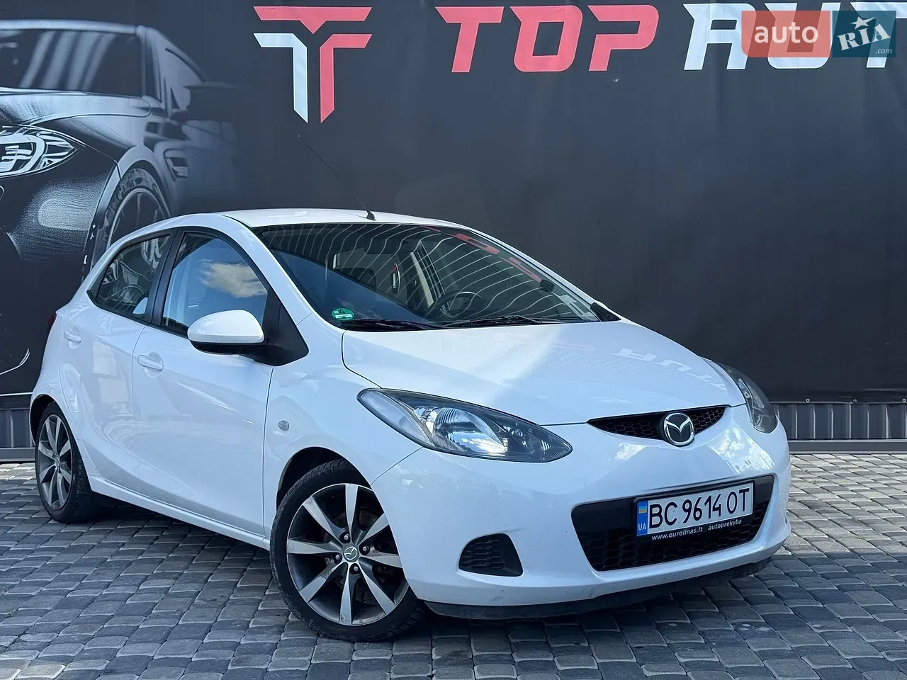 Mazda 2 2008 photo 4