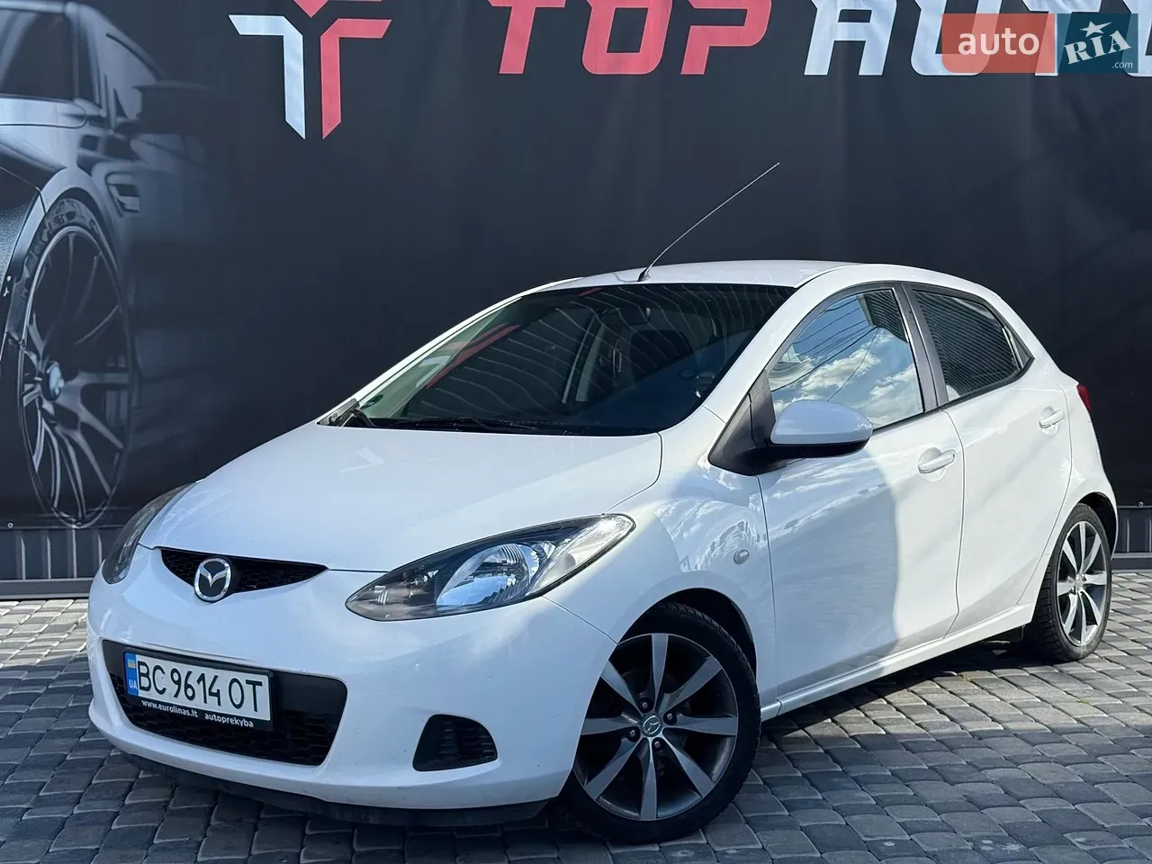 Mazda 2 2008 photo 3