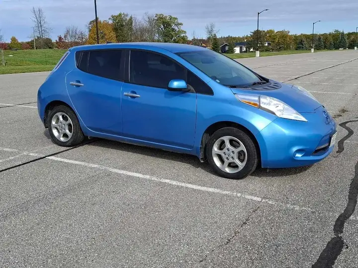 Nissan Leaf 2014 photo 5