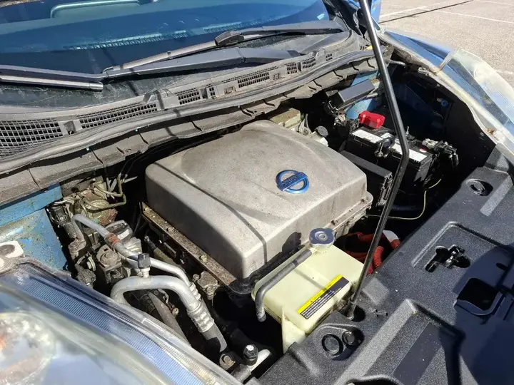 Nissan Leaf 2014 photo 3