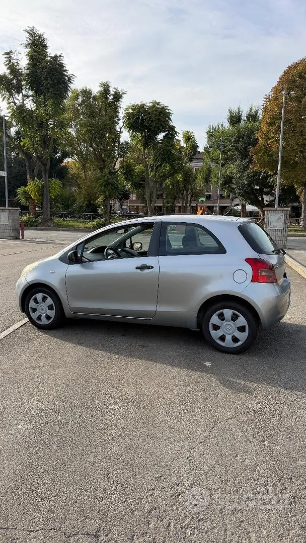 Toyota Yaris 2007 photo 5
