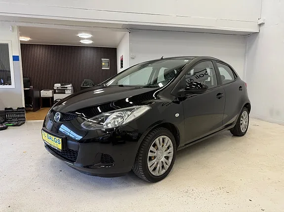 Mazda 2 2008 photo 4