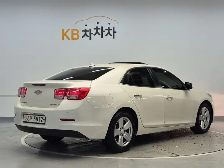 Chevrolet Malibu 2012 photo 3