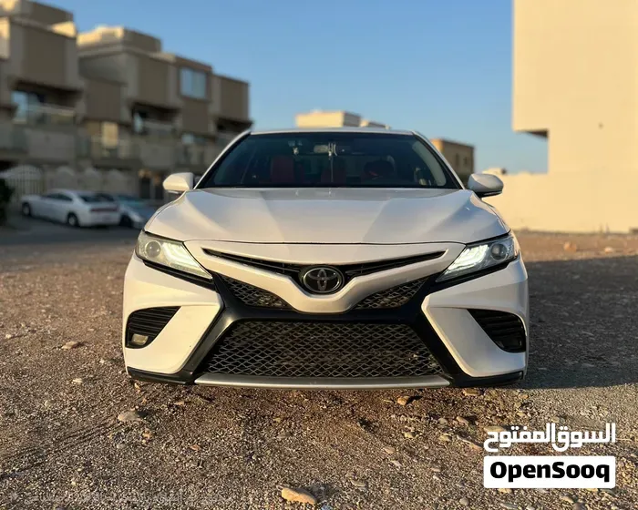 Toyota Camry 2019 photo 3