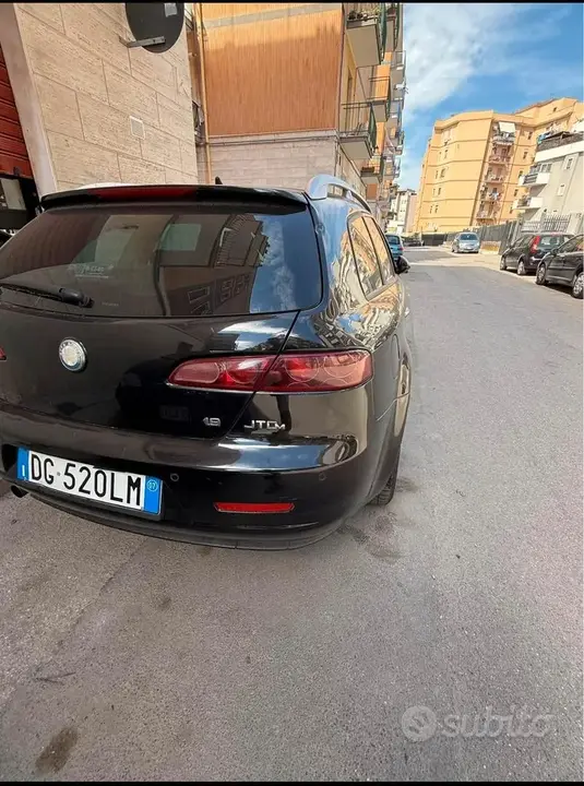 Alfa Romeo 159 2007 photo 2