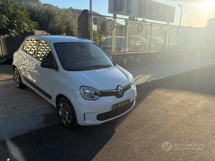 Renault Twingo 2023 photo 2