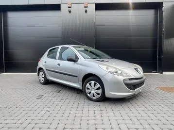 Peugeot 206 2012 photo 3