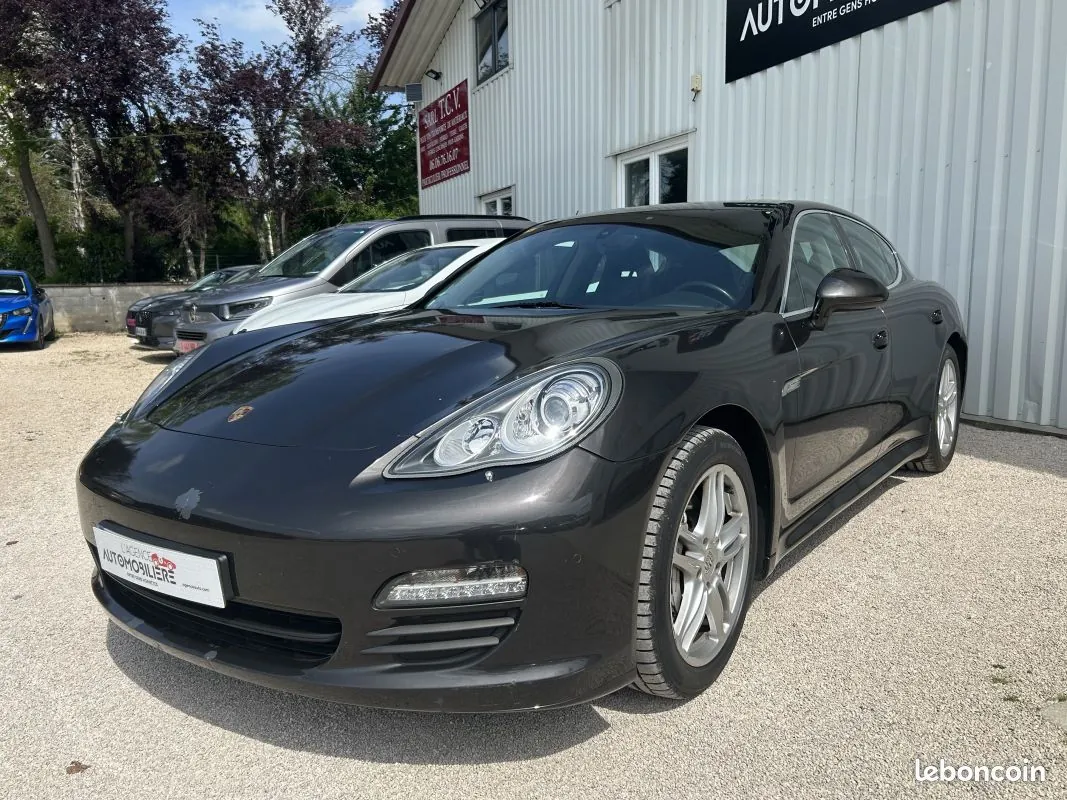 Porsche Panamera 2010 photo 3