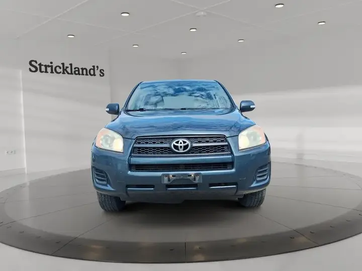 Toyota Rav4 2010 photo 2