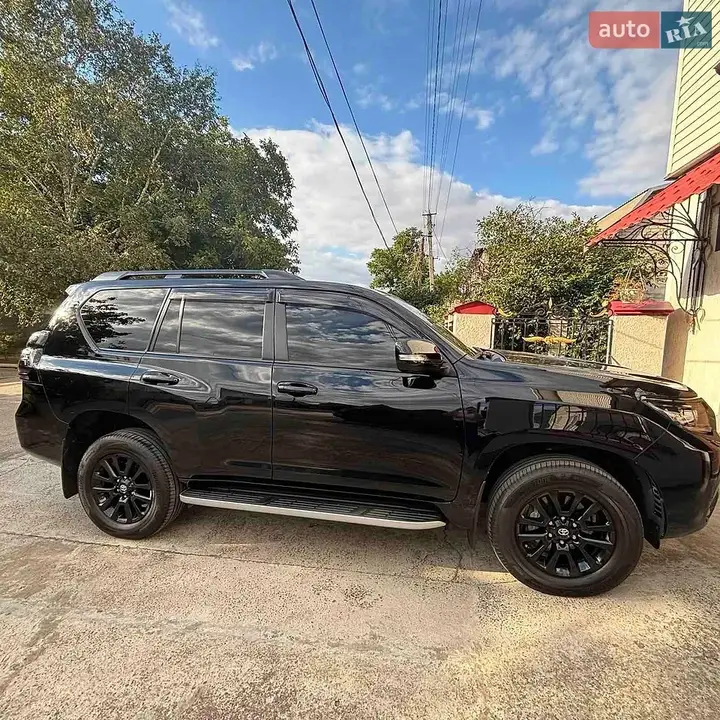 Toyota Land Cruiser Prado 2021 photo 4
