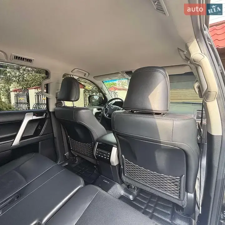 Toyota Land Cruiser Prado 2021 photo 5