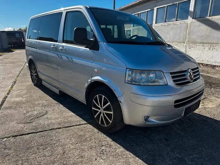 Volkswagen T5