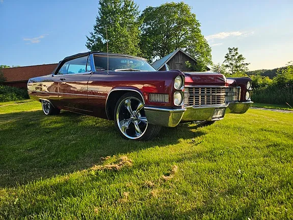 Cadillac De Ville