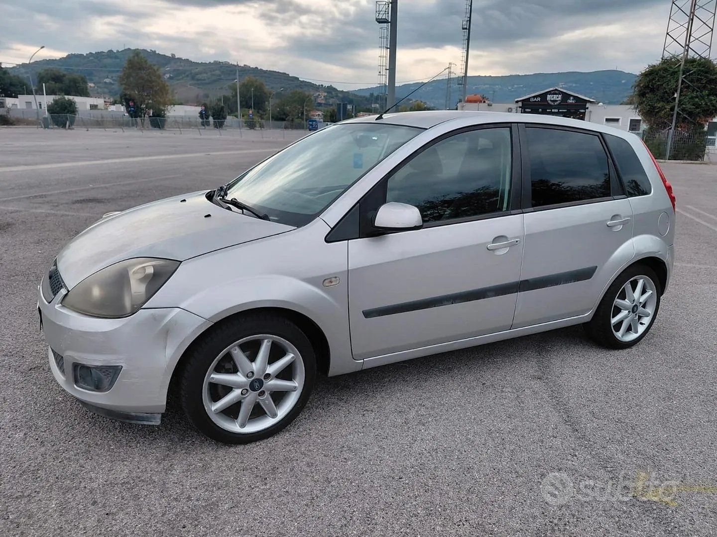 Ford Fiesta 2005 photo 4