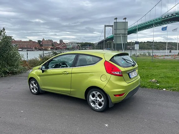 Ford Fiesta 2010 photo 4