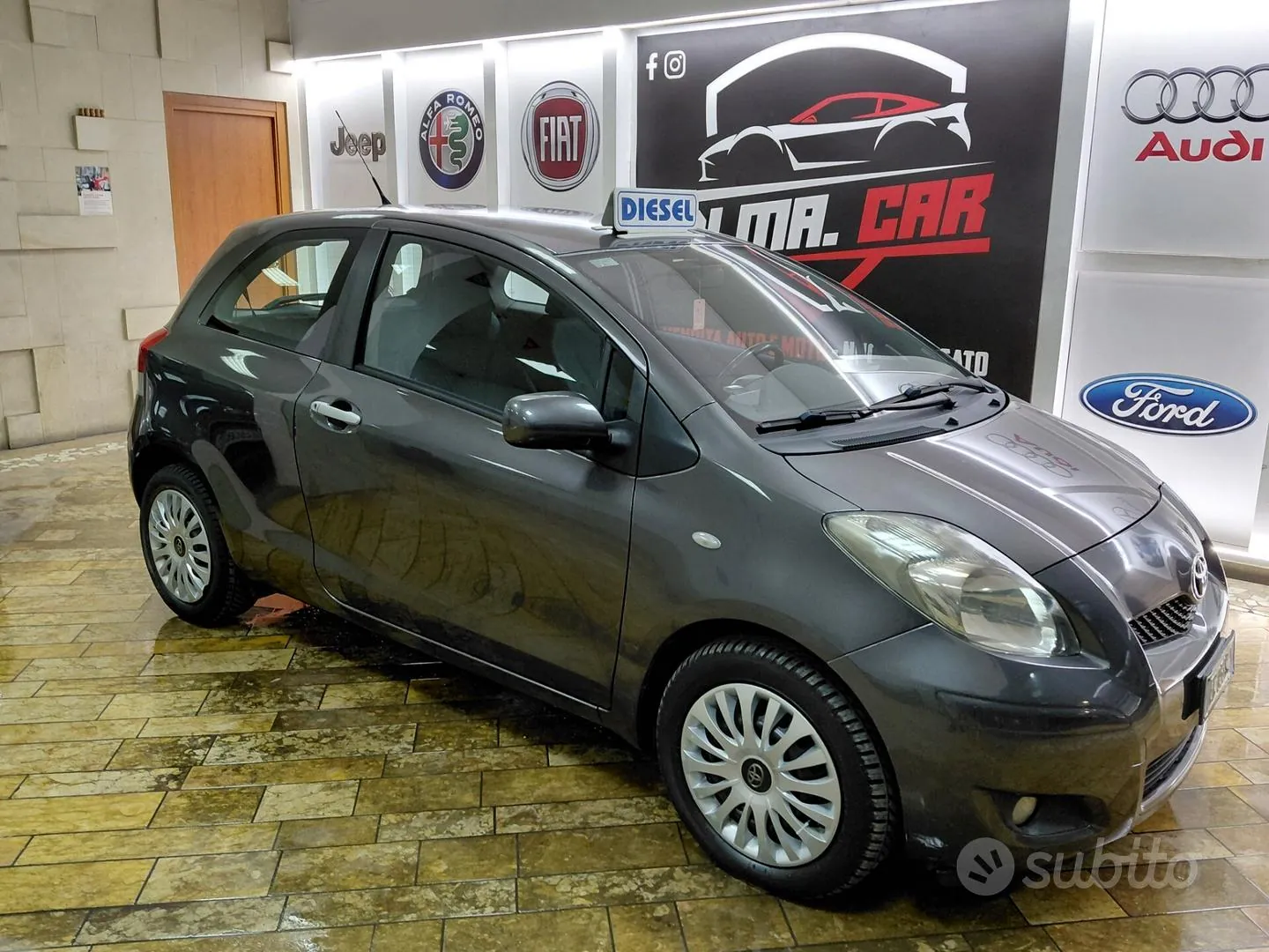 Toyota Yaris 2010 photo 3