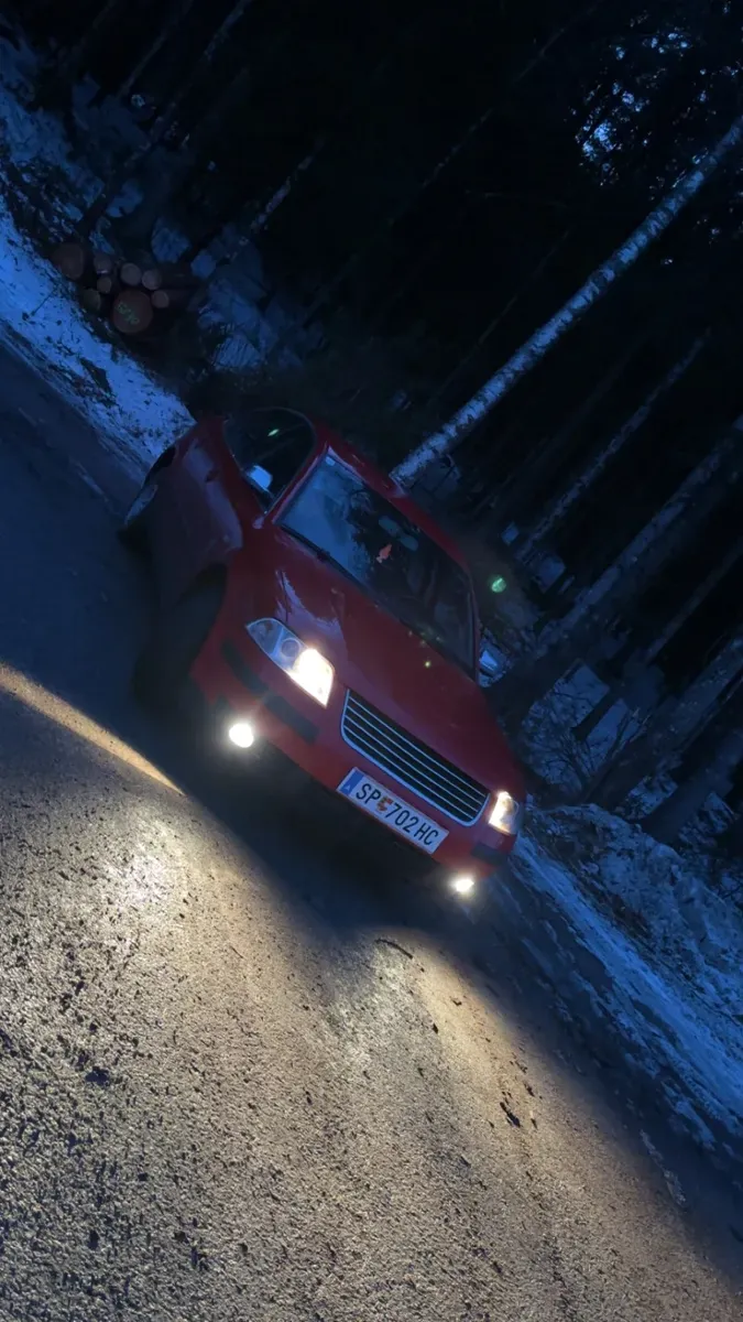 Volkswagen Passat 2003 photo 2