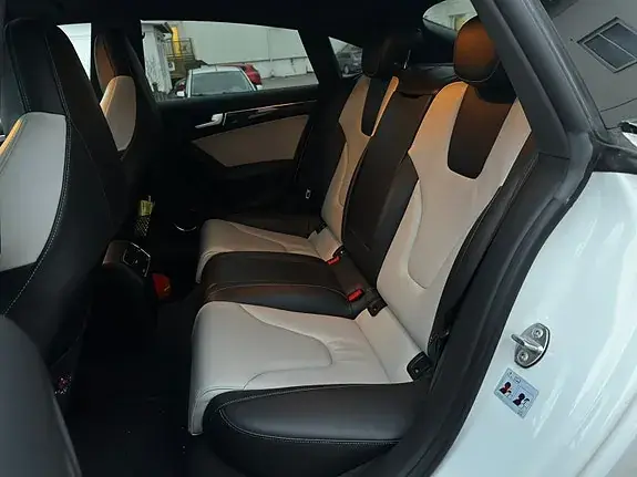 Audi S5 2012 photo 4