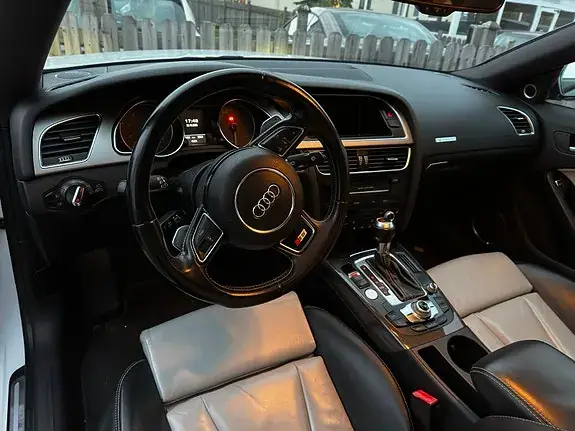 Audi S5 2012 photo 5