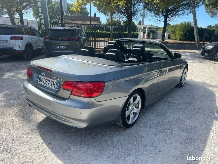 BMW 3 Series 2010 photo 4