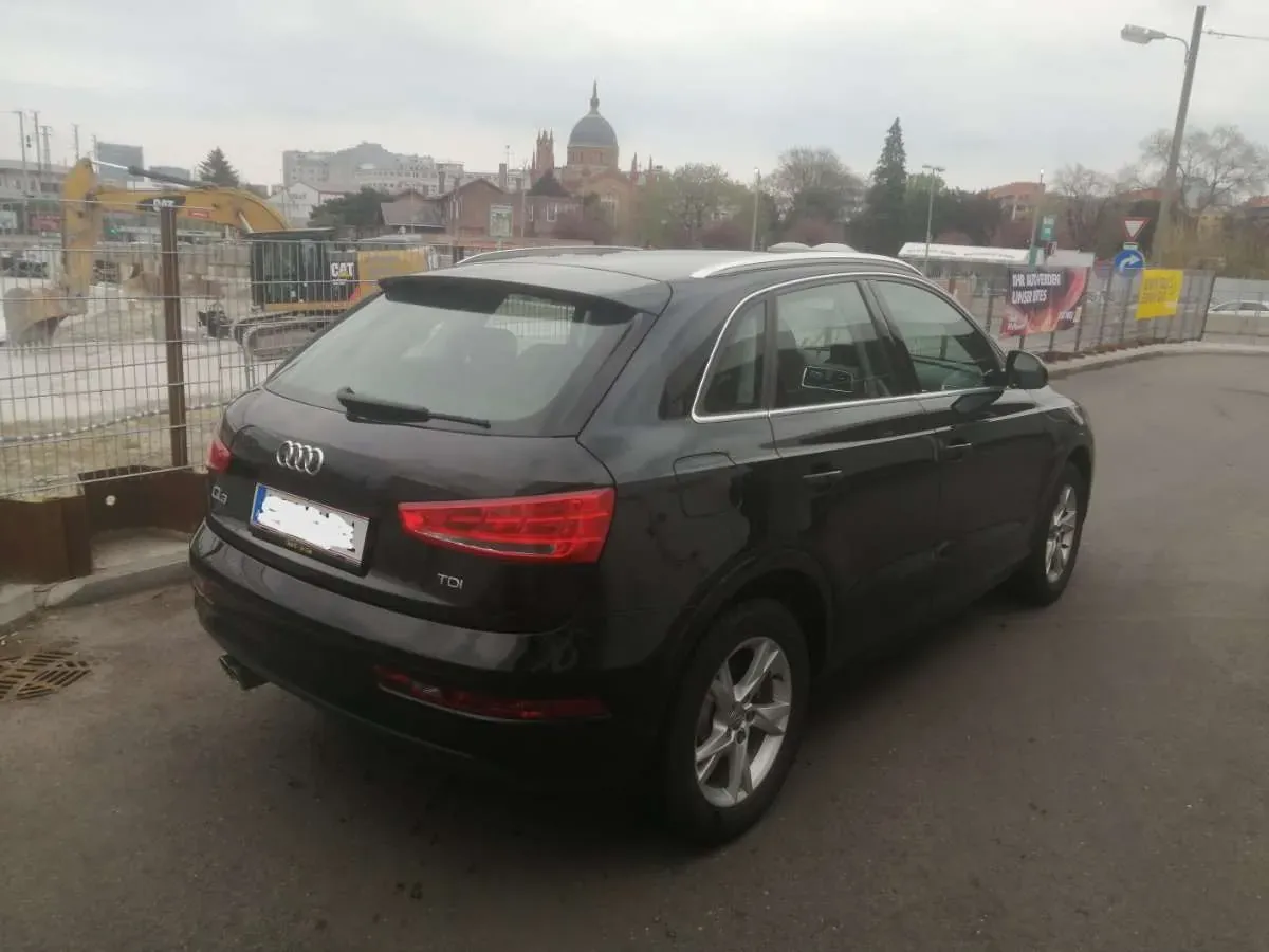 Audi Q3 2016 photo 2