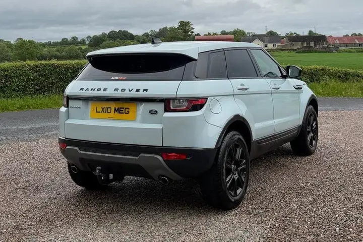 Land Rover Evoque 2017 photo 2