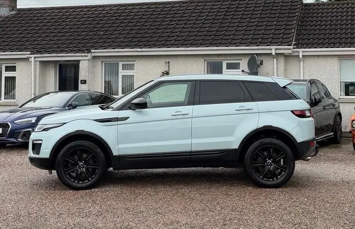 Land Rover Evoque 2017 photo 3
