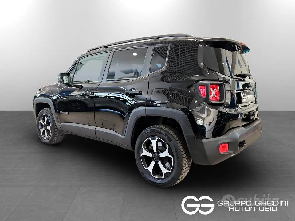 Jeep Renegade 2023 photo 3