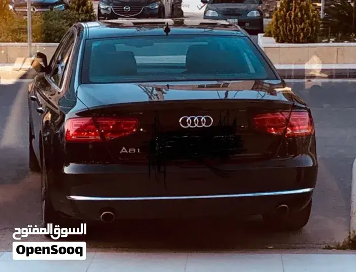 Audi A8 2014 photo 2