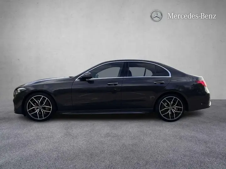 Mercedes-Benz C-Class 2025 photo 5