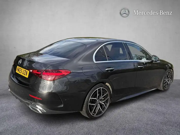 Mercedes-Benz C-Class 2025 photo 4