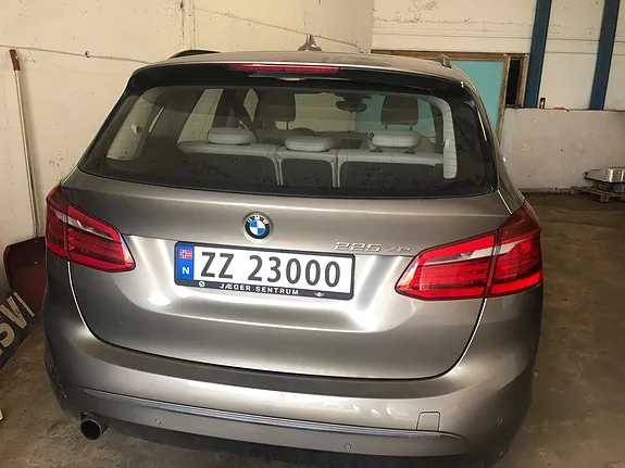 BMW 225Xe