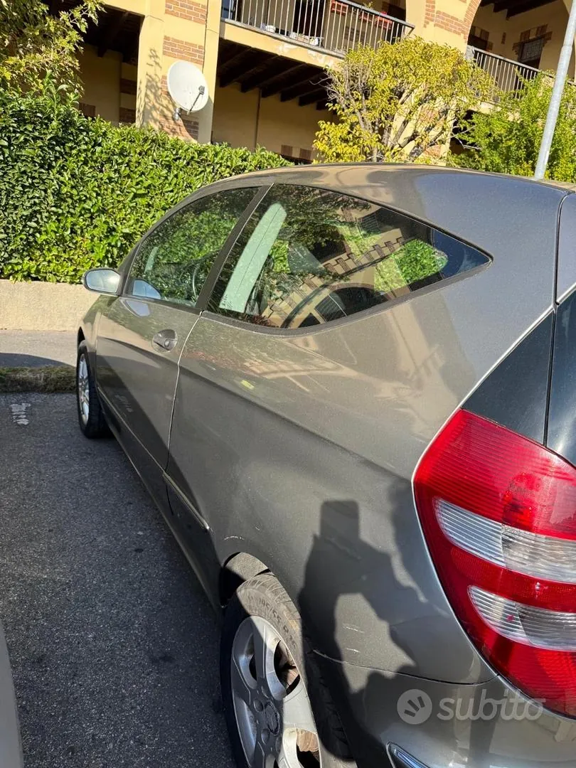 Mercedes-Benz A 2007 photo 2