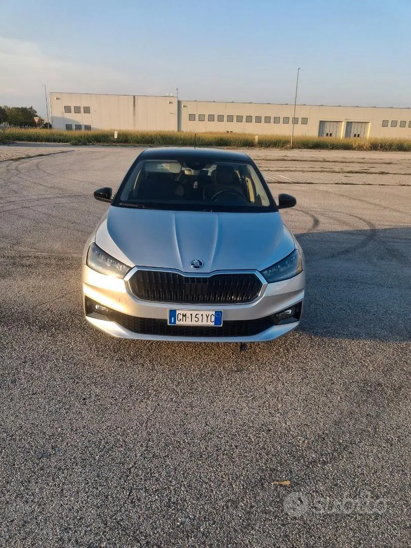 Skoda Fabia 2023 photo 2