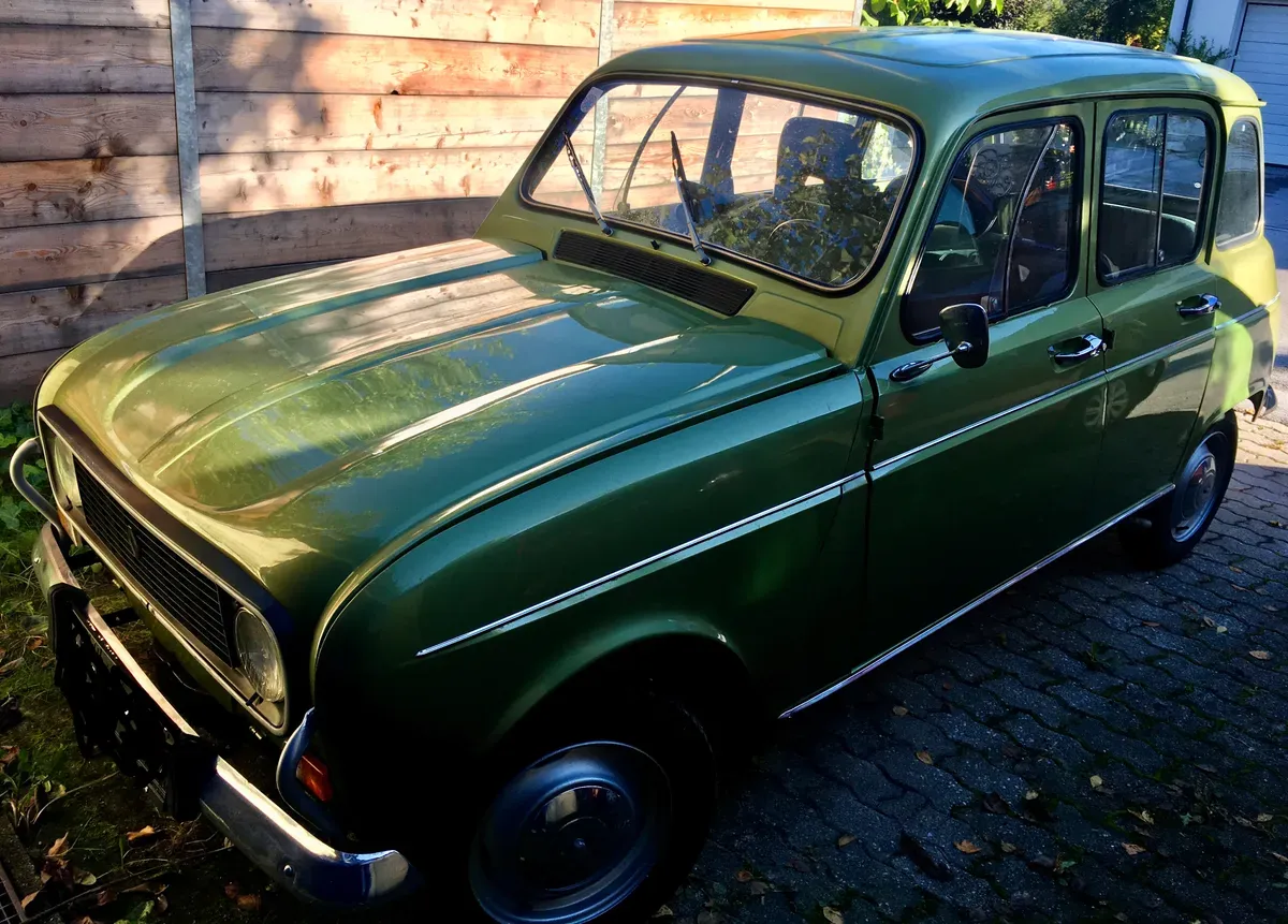 Renault R4 1979 photo 3
