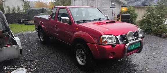 Nissan Np300 2008 photo 2
