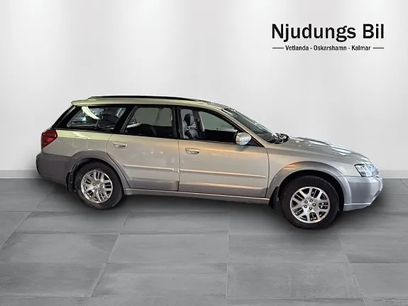 Subaru Outback 2005 photo 4