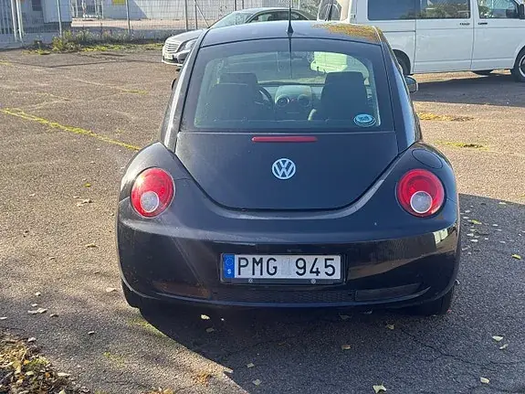Volkswagen New Beetle 2006 photo 4