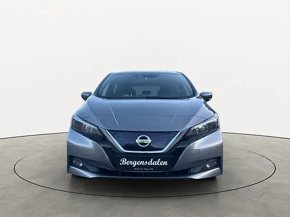 Nissan Leaf 2021 photo 2