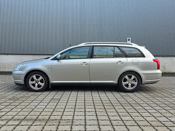 Toyota Avensis 2006 photo 5
