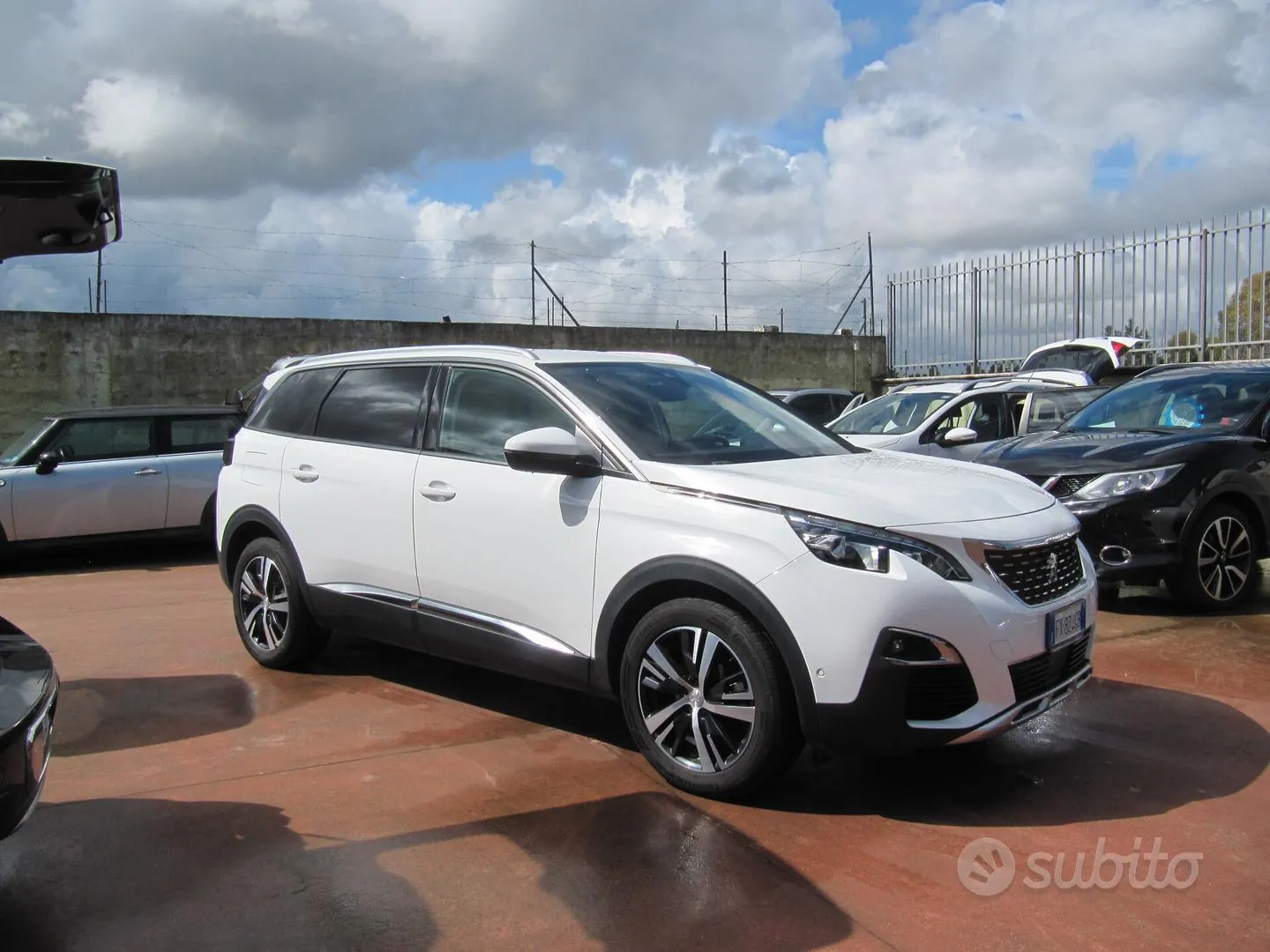 Peugeot 5008