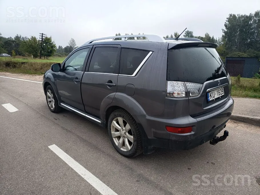 Mitsubishi Outlander 2010 photo 5