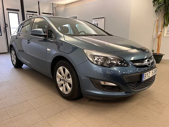 Opel Astra 2014 photo 4